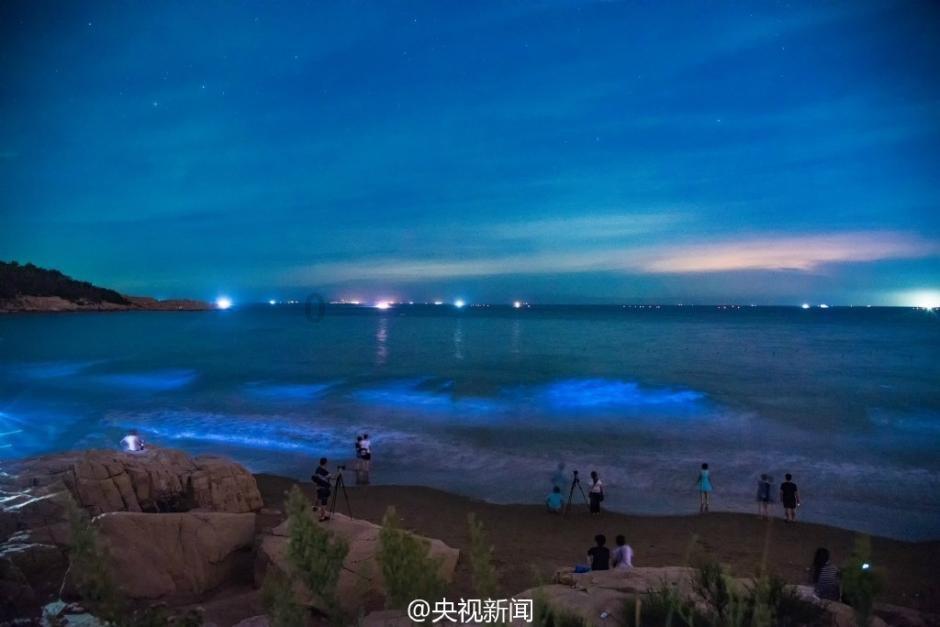 曼联资讯号辟谣:瓦拉内本人没有滑雪,并不会被滕哈赫惩罚